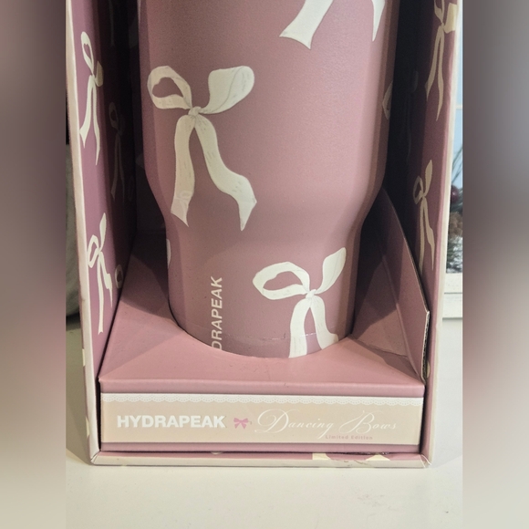 Hydrapeak 25oz Tumbler With Dancing Bows - Picture 2 of 4